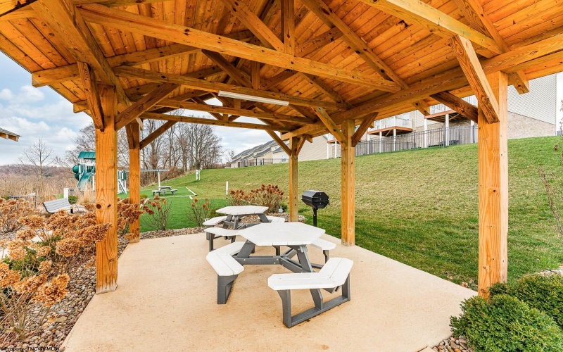 2026 Mountain Ash Lane, Morgantown, West Virginia 26501, 3 Bedrooms Bedrooms, 7 Rooms Rooms,2 BathroomsBathrooms,Single Family Attached,For Sale,Mountain Ash,10159836