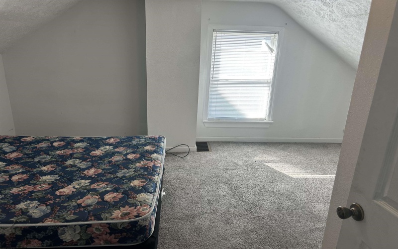 412 Mclane Avenue, Morgantown, West Virginia 26505, ,Multi-unit/income,For Sale,Mclane,10159853
