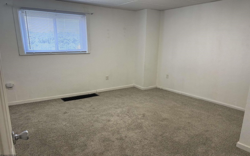 412 Mclane Avenue, Morgantown, West Virginia 26505, ,Multi-unit/income,For Sale,Mclane,10159853