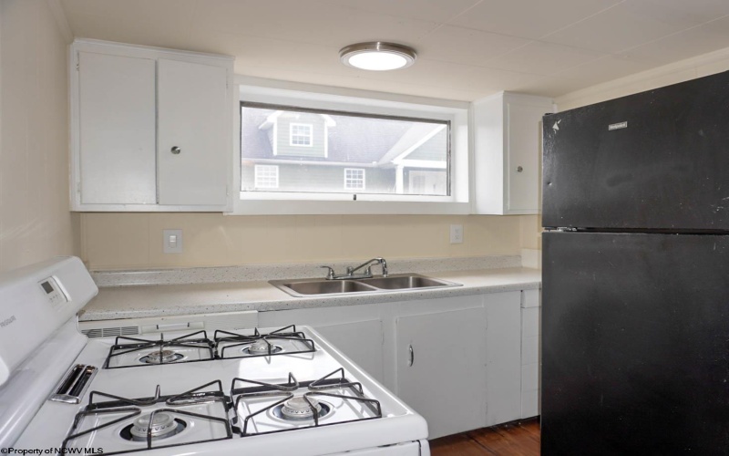 405 Forest Avenue, Morgantown, West Virginia 26505, 3 Bedrooms Bedrooms, 7 Rooms Rooms,2 BathroomsBathrooms,Residential Rentals,For Rent,Forest,10159851