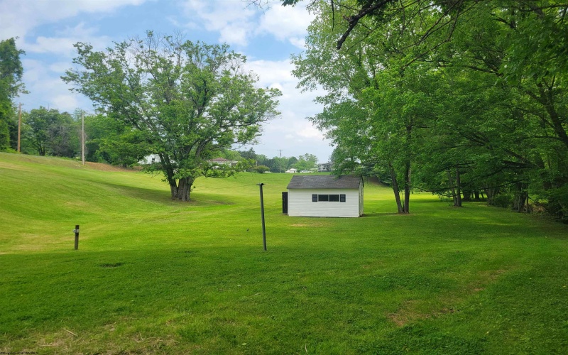 1236 Francis Mine Road, Fairmont, West Virginia 26554, 3 Bedrooms Bedrooms, 6 Rooms Rooms,1 BathroomBathrooms,Single Family Detached,For Sale,Francis Mine,10159849