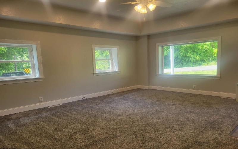 1236 Francis Mine Road, Fairmont, West Virginia 26554, 3 Bedrooms Bedrooms, 6 Rooms Rooms,1 BathroomBathrooms,Single Family Detached,For Sale,Francis Mine,10159849