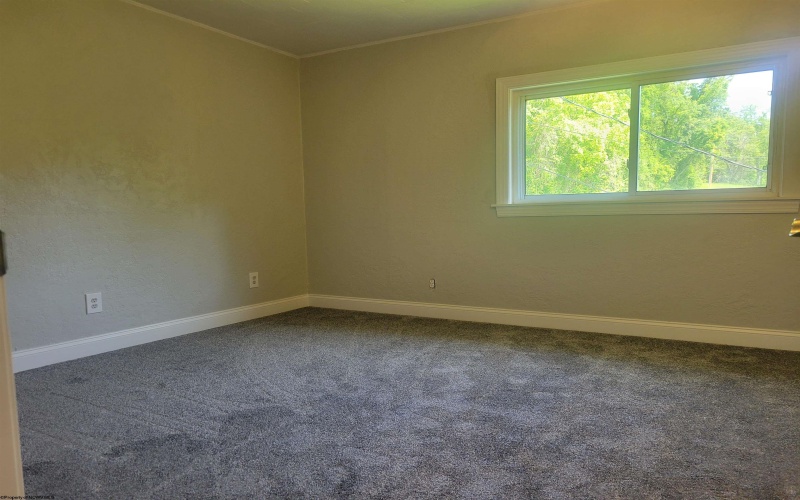 1236 Francis Mine Road, Fairmont, West Virginia 26554, 3 Bedrooms Bedrooms, 6 Rooms Rooms,1 BathroomBathrooms,Single Family Detached,For Sale,Francis Mine,10159849