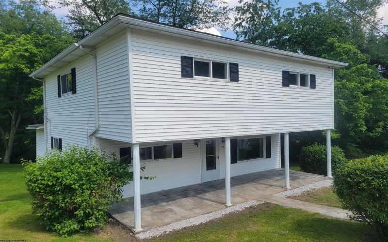 1236 Francis Mine Road, Fairmont, West Virginia 26554, 3 Bedrooms Bedrooms, 6 Rooms Rooms,1 BathroomBathrooms,Single Family Detached,For Sale,Francis Mine,10159849
