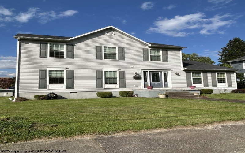 40 Meade Street, Buckhannon, West Virginia 26201, 3 Bedrooms Bedrooms, 9 Rooms Rooms,2 BathroomsBathrooms,Single Family Detached,For Sale,Meade,10159848