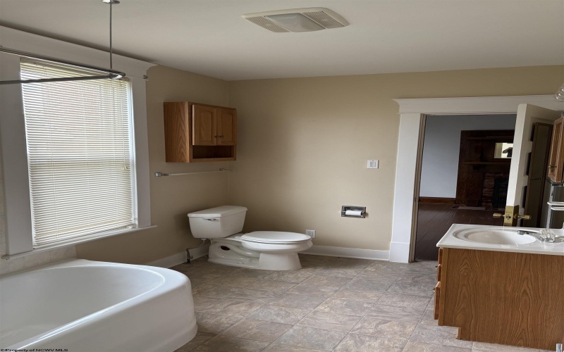 2309 Pride Avenue, Clarksburg, West Virginia 26301, 2 Bedrooms Bedrooms, 6 Rooms Rooms,1 BathroomBathrooms,Single Family Detached,For Sale,Pride,10159835