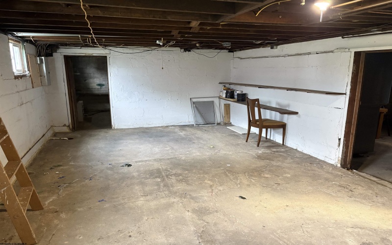 2309 Pride Avenue, Clarksburg, West Virginia 26301, 2 Bedrooms Bedrooms, 6 Rooms Rooms,1 BathroomBathrooms,Single Family Detached,For Sale,Pride,10159835