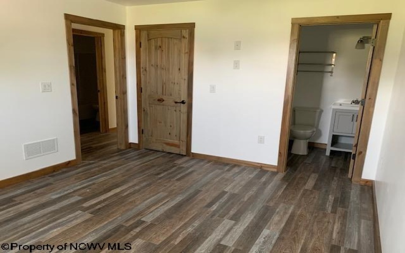 1375 Tacy Sunshiner Ridge Road, Philippi, West Virginia 26416, 2 Bedrooms Bedrooms, 6 Rooms Rooms,2 BathroomsBathrooms,Single Family Detached,For Sale,Tacy Sunshiner Ridge,10159839