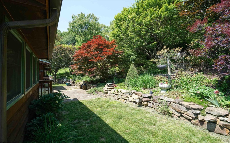 15 Jordan Lane, Morgantown, West Virginia 26501, 3 Bedrooms Bedrooms, 8 Rooms Rooms,2 BathroomsBathrooms,Single Family Detached,For Sale,Jordan,10159840