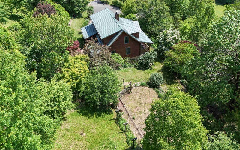 15 Jordan Lane, Morgantown, West Virginia 26501, 3 Bedrooms Bedrooms, 8 Rooms Rooms,2 BathroomsBathrooms,Single Family Detached,For Sale,Jordan,10159840
