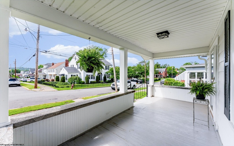 303 Saint Clair Street, Clarksburg, West Virginia 26301, 3 Bedrooms Bedrooms, 6 Rooms Rooms,1 BathroomBathrooms,Single Family Detached,For Sale,Saint Clair,10159842