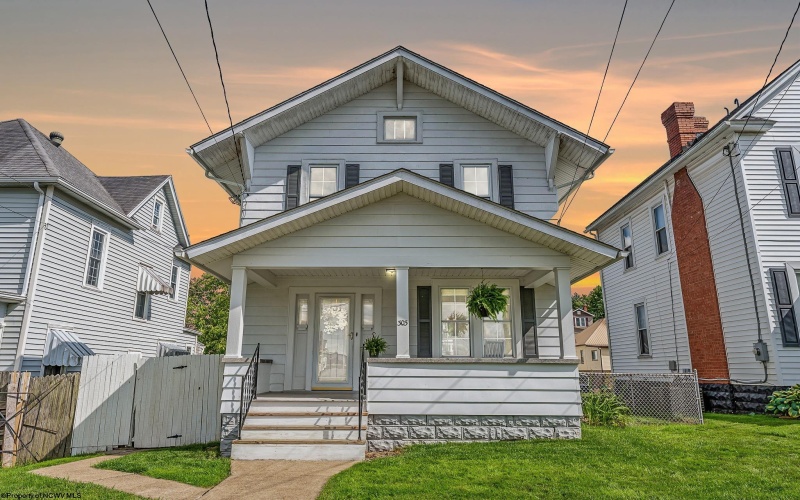 303 Saint Clair Street, Clarksburg, West Virginia 26301, 3 Bedrooms Bedrooms, 6 Rooms Rooms,1 BathroomBathrooms,Single Family Detached,For Sale,Saint Clair,10159842