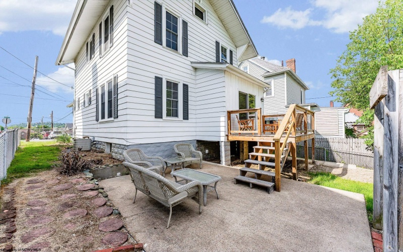 303 Saint Clair Street, Clarksburg, West Virginia 26301, 3 Bedrooms Bedrooms, 6 Rooms Rooms,1 BathroomBathrooms,Single Family Detached,For Sale,Saint Clair,10159842