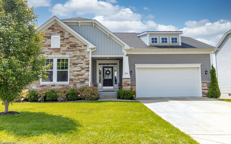 252 Tide Way, Morgantown, West Virginia 26508, 4 Bedrooms Bedrooms, 9 Rooms Rooms,3 BathroomsBathrooms,Single Family Detached,For Sale,Tide,10159855