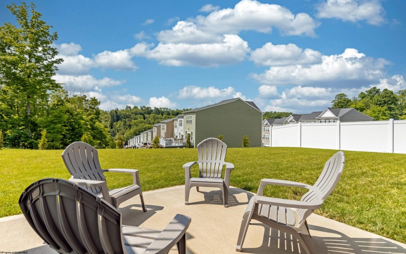 252 Tide Way, Morgantown, West Virginia 26508, 4 Bedrooms Bedrooms, 9 Rooms Rooms,3 BathroomsBathrooms,Single Family Detached,For Sale,Tide,10159855