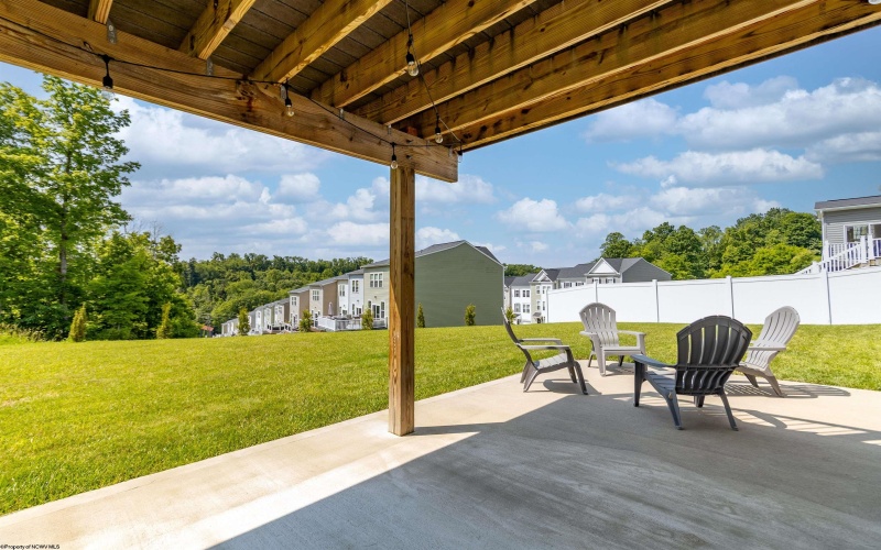 252 Tide Way, Morgantown, West Virginia 26508, 4 Bedrooms Bedrooms, 9 Rooms Rooms,3 BathroomsBathrooms,Single Family Detached,For Sale,Tide,10159855