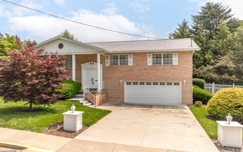 330 Baldwin Street, Morgantown, West Virginia 26505, 3 Bedrooms Bedrooms, 12 Rooms Rooms,2 BathroomsBathrooms,Single Family Detached,For Sale,Baldwin,10159856