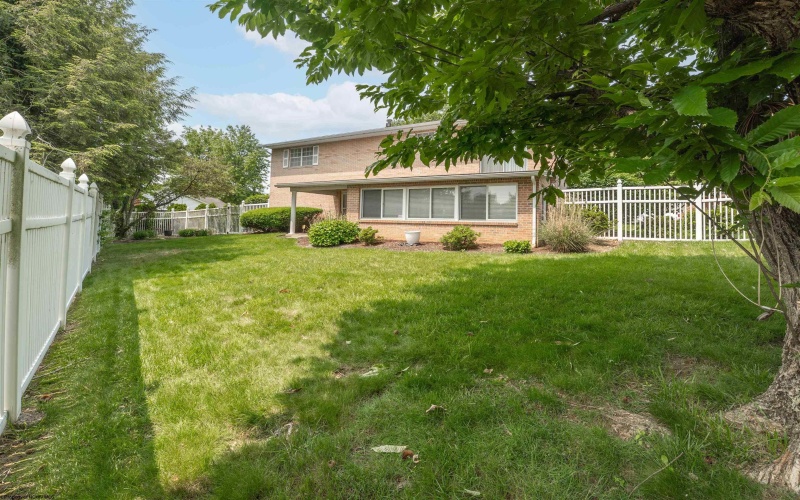 330 Baldwin Street, Morgantown, West Virginia 26505, 3 Bedrooms Bedrooms, 12 Rooms Rooms,2 BathroomsBathrooms,Single Family Detached,For Sale,Baldwin,10159856