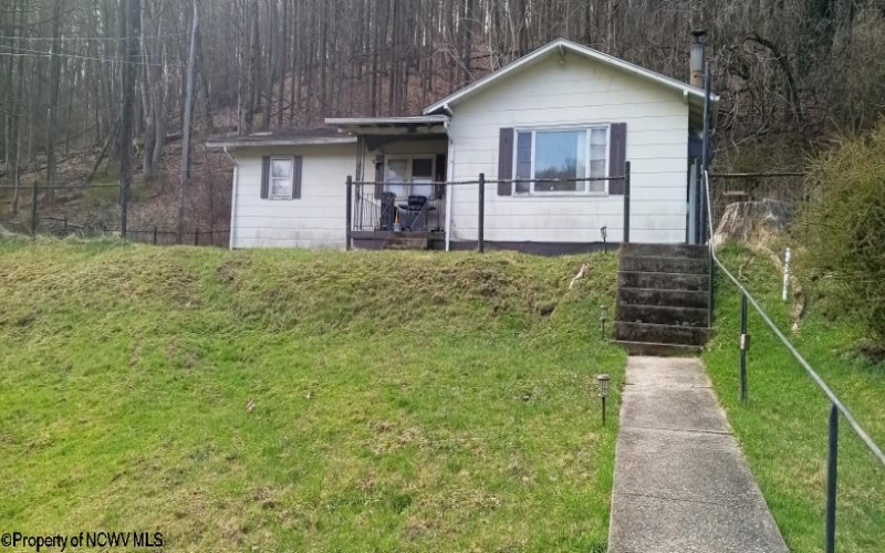 152 Liberty Street, Salem, West Virginia 26426, 3 Bedrooms Bedrooms, 5 Rooms Rooms,1 BathroomBathrooms,Single Family Detached,For Sale,Liberty,10158780