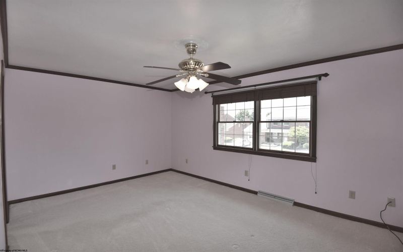 696 Deerfield Drive, Bridgeport, West Virginia 26330, 2 Bedrooms Bedrooms, 5 Rooms Rooms,1 BathroomBathrooms,Single Family Attached,For Sale,Deerfield,10159874