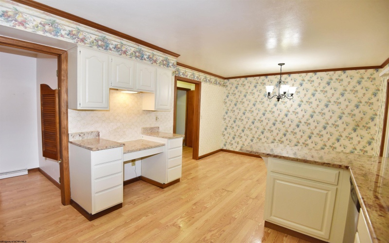 696 Deerfield Drive, Bridgeport, West Virginia 26330, 2 Bedrooms Bedrooms, 5 Rooms Rooms,1 BathroomBathrooms,Single Family Attached,For Sale,Deerfield,10159874
