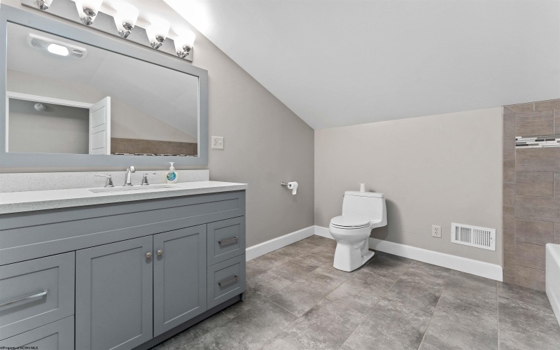 120 Cunningham Road, Rivesville, West Virginia 26588, 3 Bedrooms Bedrooms, 5 Rooms Rooms,2 BathroomsBathrooms,Single Family Detached,For Sale,Cunningham,10159857