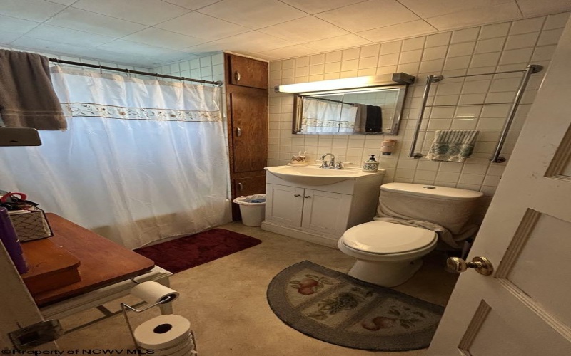 19 Pinnell Street, Buckhannon, West Virginia 26201, 2 Bedrooms Bedrooms, 5 Rooms Rooms,1 BathroomBathrooms,Single Family Detached,For Sale,Pinnell,10159858