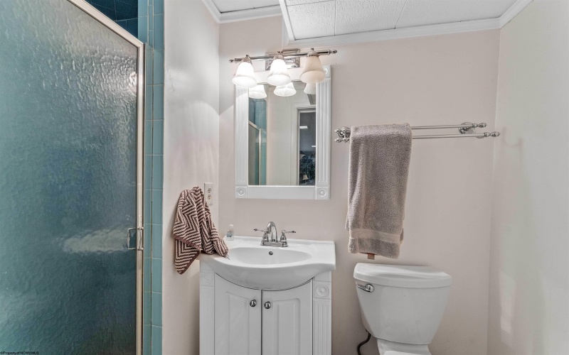 101 Forest Drive, Morgantown, West Virginia 26505, 4 Bedrooms Bedrooms, 8 Rooms Rooms,3 BathroomsBathrooms,Single Family Detached,For Sale,Forest,10159860