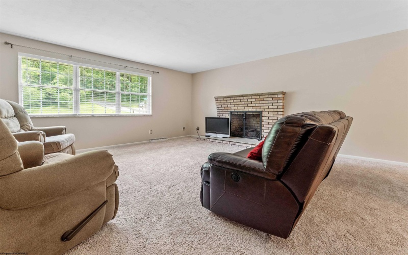 101 Forest Drive, Morgantown, West Virginia 26505, 4 Bedrooms Bedrooms, 8 Rooms Rooms,3 BathroomsBathrooms,Single Family Detached,For Sale,Forest,10159860