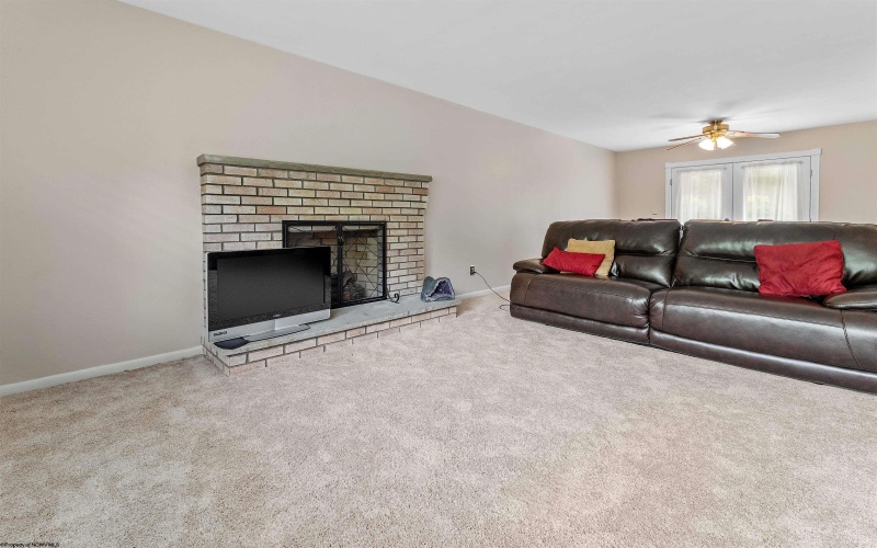 101 Forest Drive, Morgantown, West Virginia 26505, 4 Bedrooms Bedrooms, 8 Rooms Rooms,3 BathroomsBathrooms,Single Family Detached,For Sale,Forest,10159860