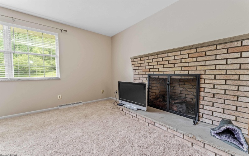 101 Forest Drive, Morgantown, West Virginia 26505, 4 Bedrooms Bedrooms, 8 Rooms Rooms,3 BathroomsBathrooms,Single Family Detached,For Sale,Forest,10159860