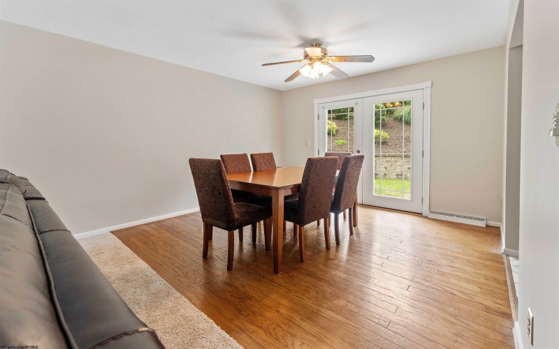 101 Forest Drive, Morgantown, West Virginia 26505, 4 Bedrooms Bedrooms, 8 Rooms Rooms,3 BathroomsBathrooms,Single Family Detached,For Sale,Forest,10159860