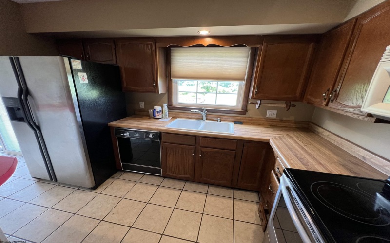 1564 Files Creek Road, Beverly, West Virginia 26253, 3 Bedrooms Bedrooms, 10 Rooms Rooms,3 BathroomsBathrooms,Single Family Detached,For Sale,Files Creek,10159869