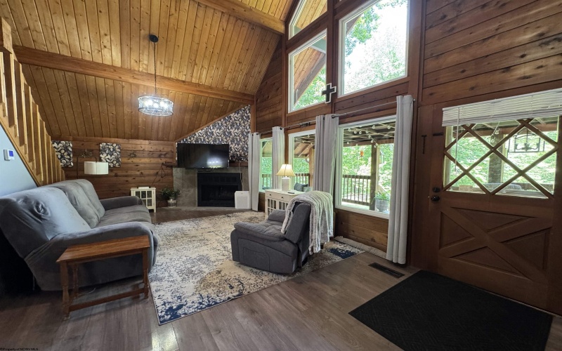 1854 Upper Lamberts Run Road, Clarksburg, West Virginia 26301, 4 Bedrooms Bedrooms, 8 Rooms Rooms,2 BathroomsBathrooms,Single Family Detached,For Sale,Upper Lamberts Run,10159862