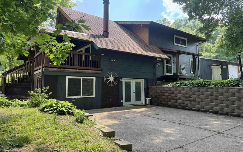 1854 Upper Lamberts Run Road, Clarksburg, West Virginia 26301, 4 Bedrooms Bedrooms, 8 Rooms Rooms,2 BathroomsBathrooms,Single Family Detached,For Sale,Upper Lamberts Run,10159862