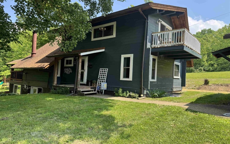 1854 Upper Lamberts Run Road, Clarksburg, West Virginia 26301, 4 Bedrooms Bedrooms, 8 Rooms Rooms,2 BathroomsBathrooms,Single Family Detached,For Sale,Upper Lamberts Run,10159862