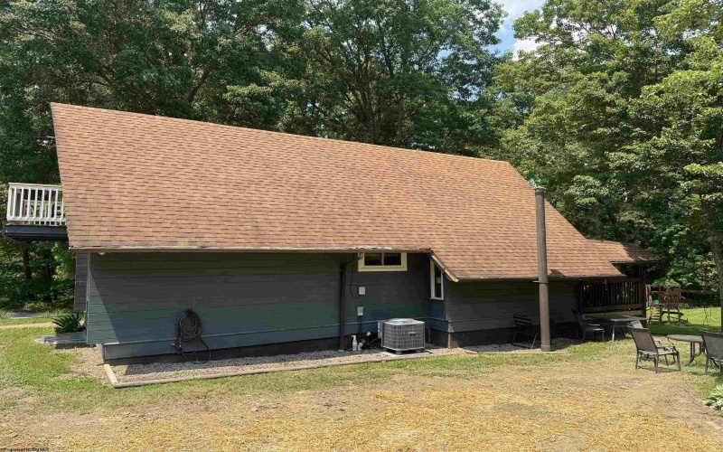 1854 Upper Lamberts Run Road, Clarksburg, West Virginia 26301, 4 Bedrooms Bedrooms, 8 Rooms Rooms,2 BathroomsBathrooms,Single Family Detached,For Sale,Upper Lamberts Run,10159862
