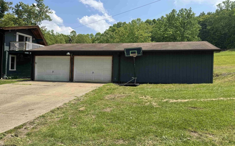 1854 Upper Lamberts Run Road, Clarksburg, West Virginia 26301, 4 Bedrooms Bedrooms, 8 Rooms Rooms,2 BathroomsBathrooms,Single Family Detached,For Sale,Upper Lamberts Run,10159862