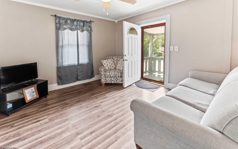 21 Dunkard Avenue, Westover, West Virginia 26501, 1 Bedroom Bedrooms, 4 Rooms Rooms,1 BathroomBathrooms,Single Family Detached,For Sale,Dunkard,10159873