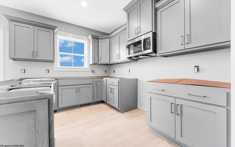 49 Summers Ridge Road, Morgantown, West Virginia 26508, 4 Bedrooms Bedrooms, 8 Rooms Rooms,2 BathroomsBathrooms,Single Family Detached,For Sale,Summers Ridge,10159875