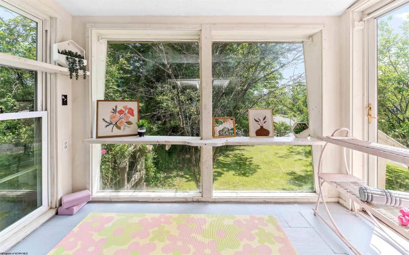 454 Kensington Avenue, Star City, West Virginia 26505, 1 Bedroom Bedrooms, 6 Rooms Rooms,1 BathroomBathrooms,Single Family Detached,For Sale,Kensington,10159886