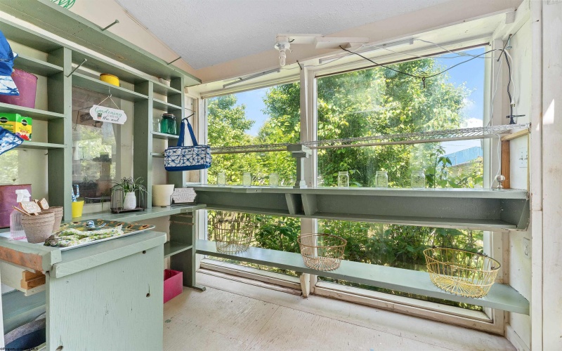 454 Kensington Avenue, Star City, West Virginia 26505, 1 Bedroom Bedrooms, 6 Rooms Rooms,1 BathroomBathrooms,Single Family Detached,For Sale,Kensington,10159886