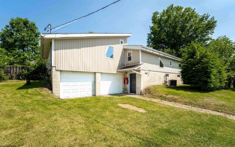 454 Kensington Avenue, Star City, West Virginia 26505, 1 Bedroom Bedrooms, 6 Rooms Rooms,1 BathroomBathrooms,Single Family Detached,For Sale,Kensington,10159886