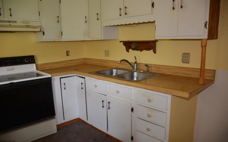 45 Springdale Street, Grafton, West Virginia 26354, 2 Bedrooms Bedrooms, 5 Rooms Rooms,2 BathroomsBathrooms,Single Family Detached,For Sale,Springdale,10159883