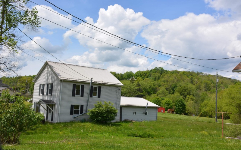 45 Springdale Street, Grafton, West Virginia 26354, 2 Bedrooms Bedrooms, 5 Rooms Rooms,2 BathroomsBathrooms,Single Family Detached,For Sale,Springdale,10159883
