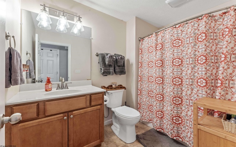 9 Founders Way, Morgantown, West Virginia 26508, 3 Bedrooms Bedrooms, 7 Rooms Rooms,3 BathroomsBathrooms,Single Family Detached,For Sale,Founders,10159880
