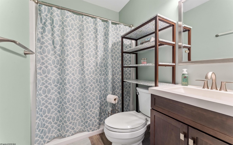 9 Founders Way, Morgantown, West Virginia 26508, 3 Bedrooms Bedrooms, 7 Rooms Rooms,3 BathroomsBathrooms,Single Family Detached,For Sale,Founders,10159880
