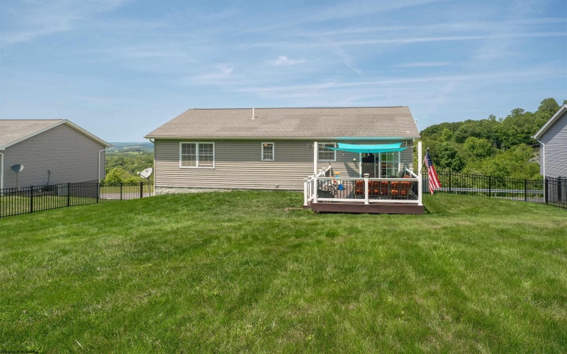 9 Founders Way, Morgantown, West Virginia 26508, 3 Bedrooms Bedrooms, 7 Rooms Rooms,3 BathroomsBathrooms,Single Family Detached,For Sale,Founders,10159880