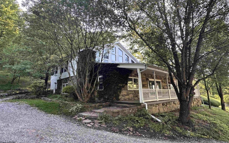 99 Gaines Road, Rock Cave, West Virginia 26234, 4 Bedrooms Bedrooms, 8 Rooms Rooms,2 BathroomsBathrooms,Single Family Detached,For Sale,Gaines,10159881