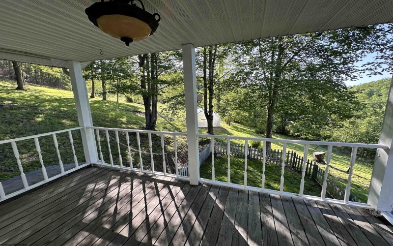 99 Gaines Road, Rock Cave, West Virginia 26234, 4 Bedrooms Bedrooms, 8 Rooms Rooms,2 BathroomsBathrooms,Single Family Detached,For Sale,Gaines,10159881